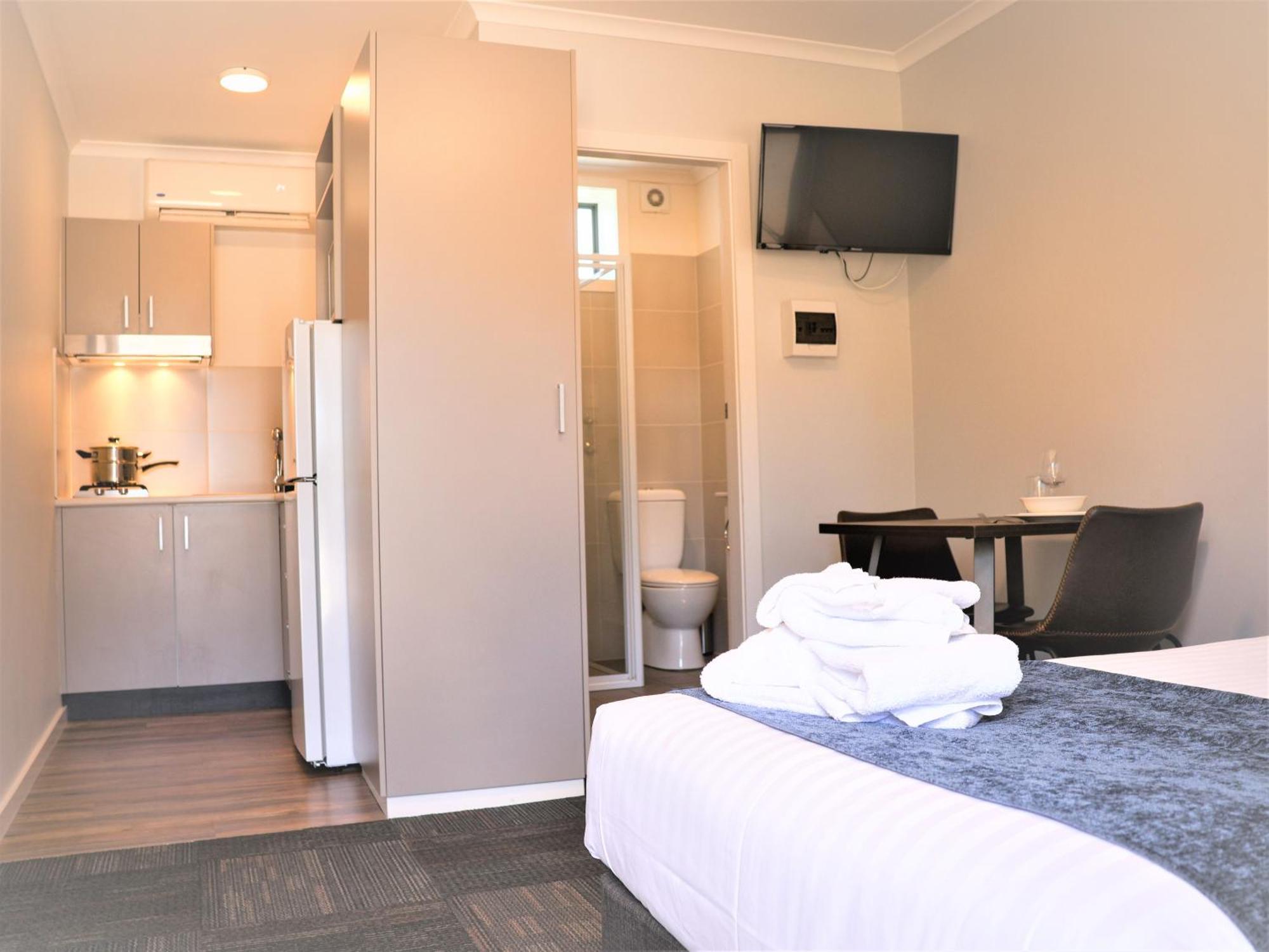 Eastend Studio Apartments ダボ エクステリア 写真
