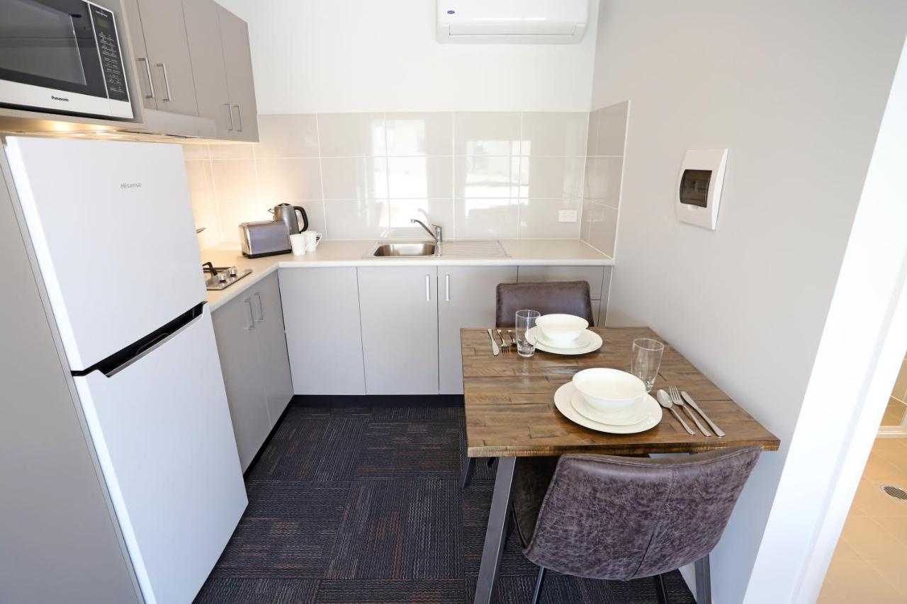 Eastend Studio Apartments ダボ エクステリア 写真